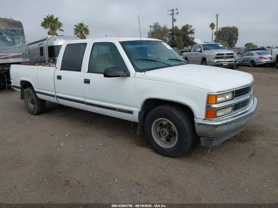2000 Chevrolet C/K 3500 Crew Cab