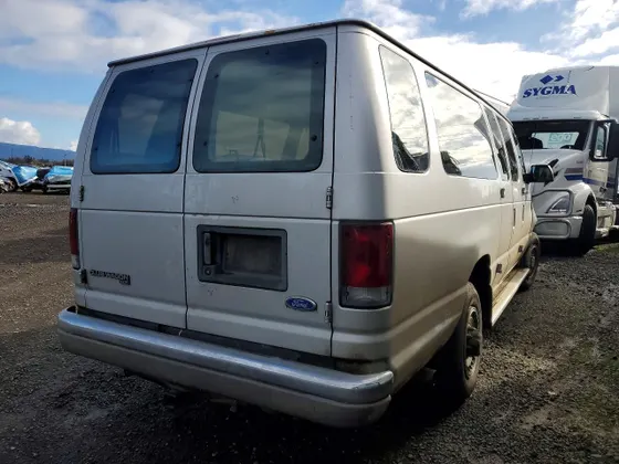 1996 Ford Club Wagon XL