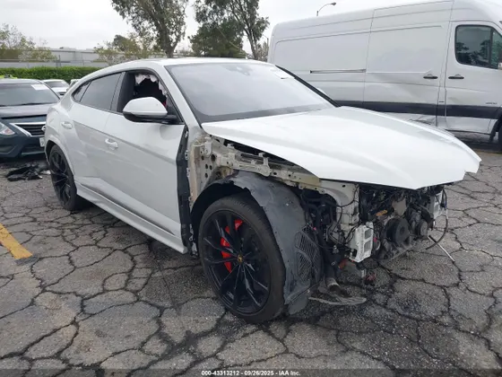2020 Lamborghini Urus