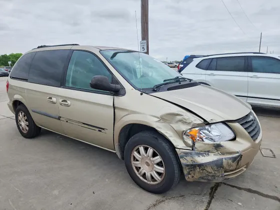 2007 Chrysler Town & Country SWB TOWN & COUNTRY
