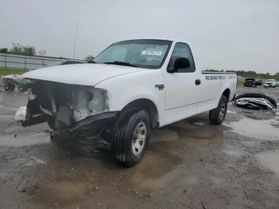 1999 Ford F-250 Work Series F250