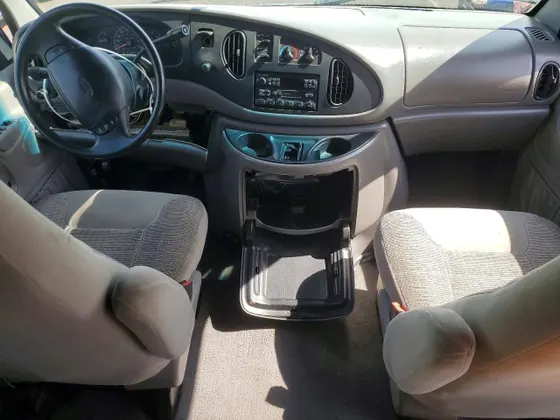 1998 Ford Club Wagon XL