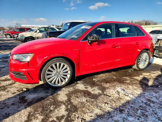 2016 Audi A3 e-tron Premium Plus