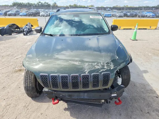 2019 Jeep Cherokee Trailhawk Elite