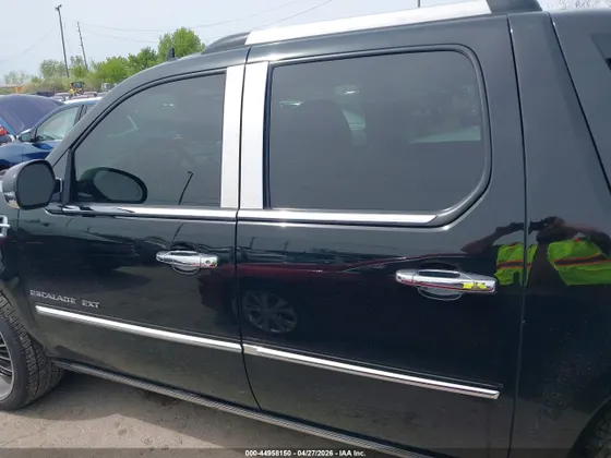 2011 Cadillac Escalade EXT Premium