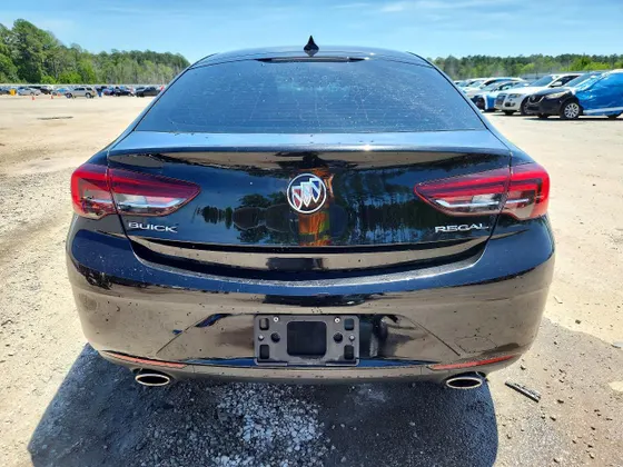 2018 Buick Regal Sportback Preferred
