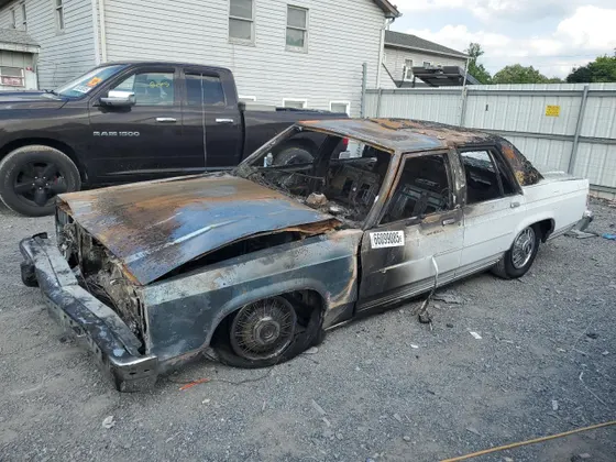 1985 Ford Crown Victoria