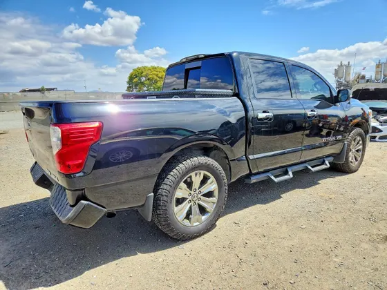 2018 Nissan Titan PRO-4X