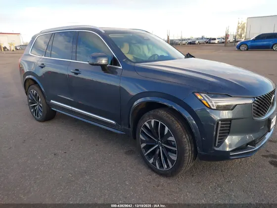 2026 Volvo XC90 Plug-In Hybrid Ultra