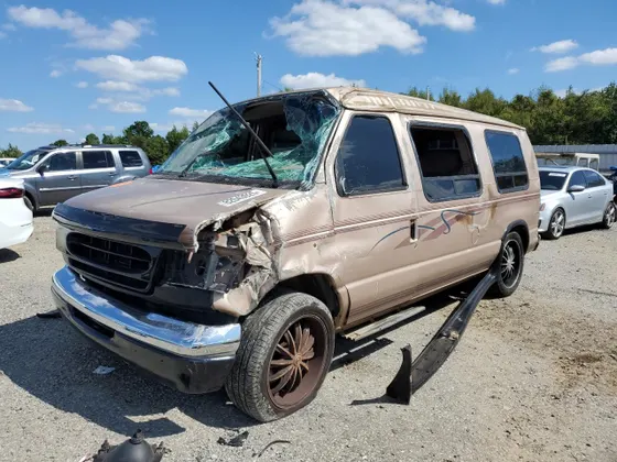 1997 Ford Econoline Commercial Chassis E150 VAN