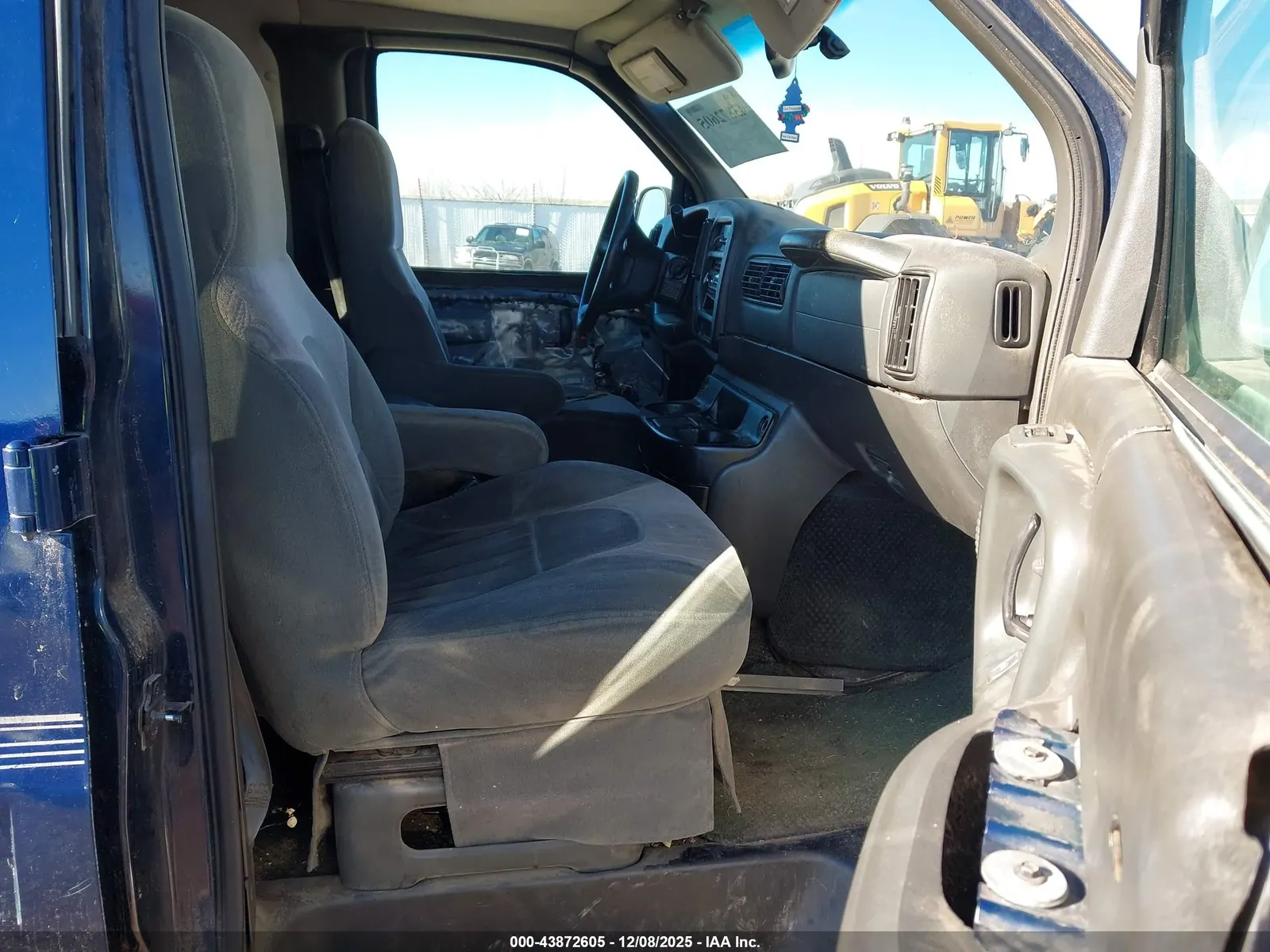 2002 GMC SAVANA CARGO STANDARD