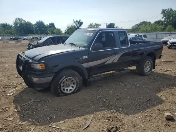 1998 Mazda B-Series 4WD Truck SE
