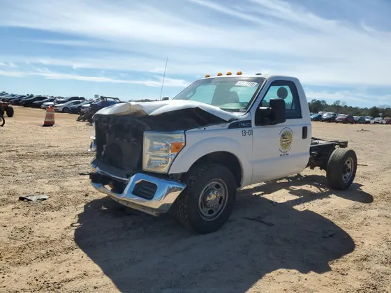 2013 Ford F-350 SUPER DUTY