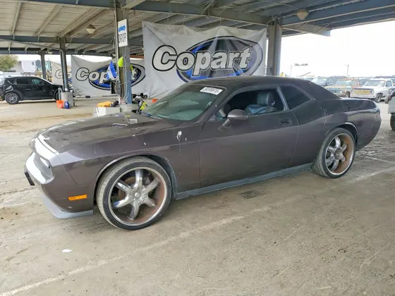 2010 Dodge Challenger SE