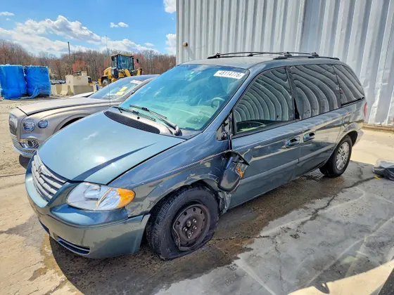 2006 Chrysler Town & Country SWB TOWN & COUNTRY