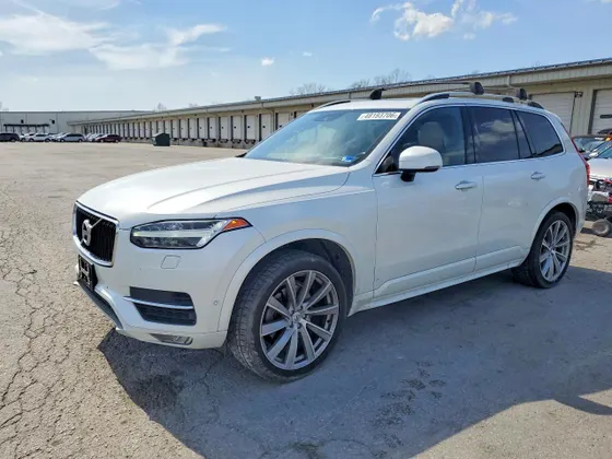 2019 Volvo XC90 Momentum
