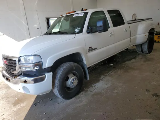 2007 GMC Sierra 3500 Classic DRW SLE1