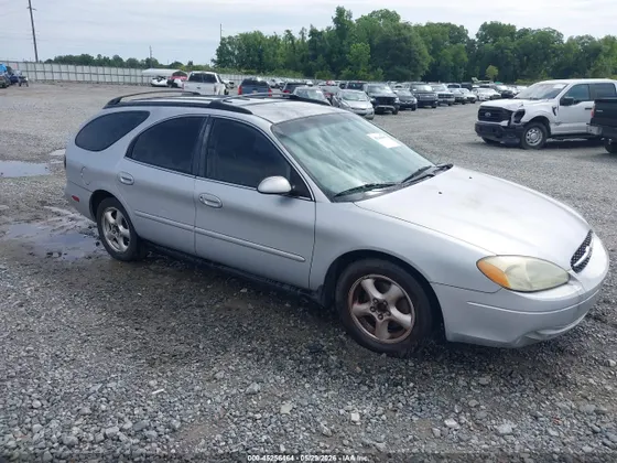 2002 Ford Taurus SE