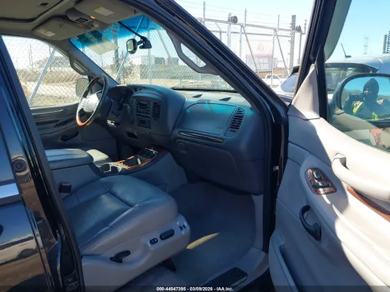 2002 Lincoln Navigator