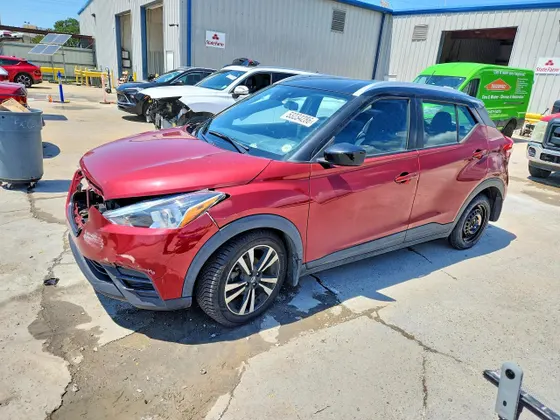 2020 Nissan Kicks SV