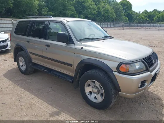 2002 Mitsubishi Montero Sport ES