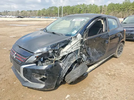 2022 Mitsubishi Mirage SE
