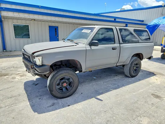 1990 Toyota 4WD Pickups DLX