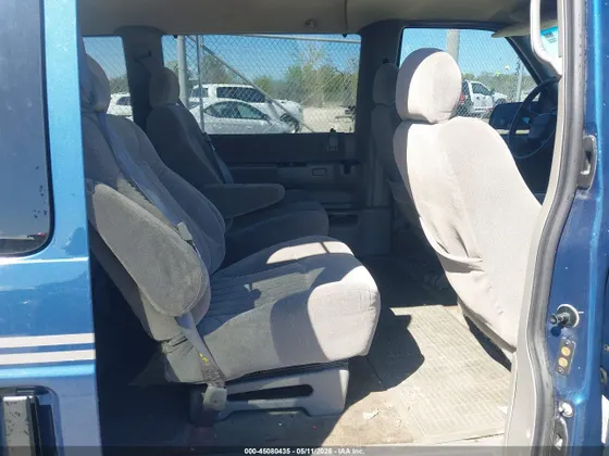 2002 GMC Safari Passenger SLE