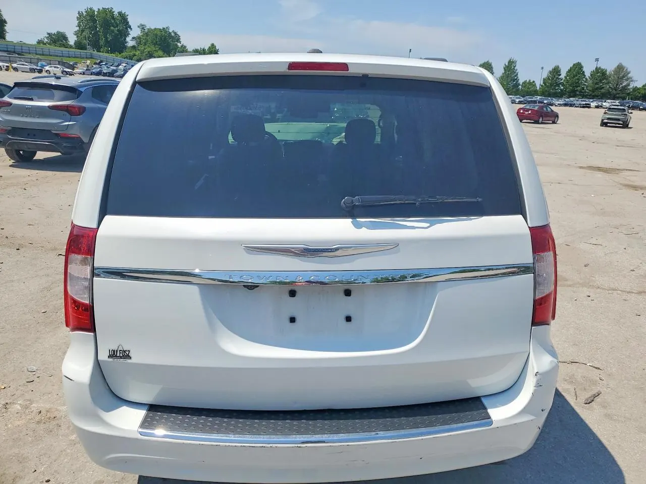 2016 Chrysler Town & Country Touring