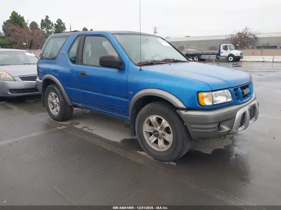 2001 Isuzu Rodeo Sport S 3.2L V6 HARD TOP/S 3.2L V6 SOFT TOP