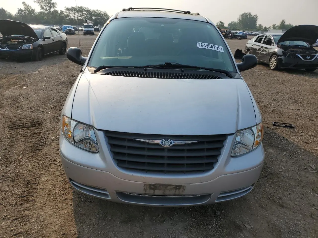 2006 Chrysler Town & Country SWB TOWN & COUNTRY