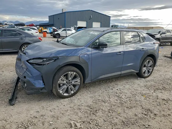 2025 Subaru Solterra Limited