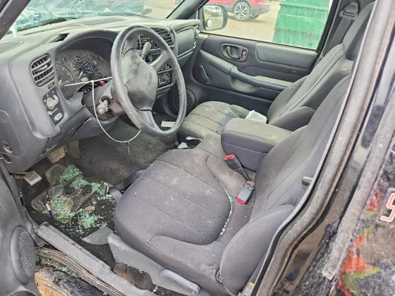 2003 GMC Sonoma SLS