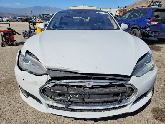2015 Tesla Model S 85D