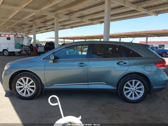 2012 Toyota Venza LE