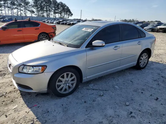 2009 Volvo S40 2.4L
