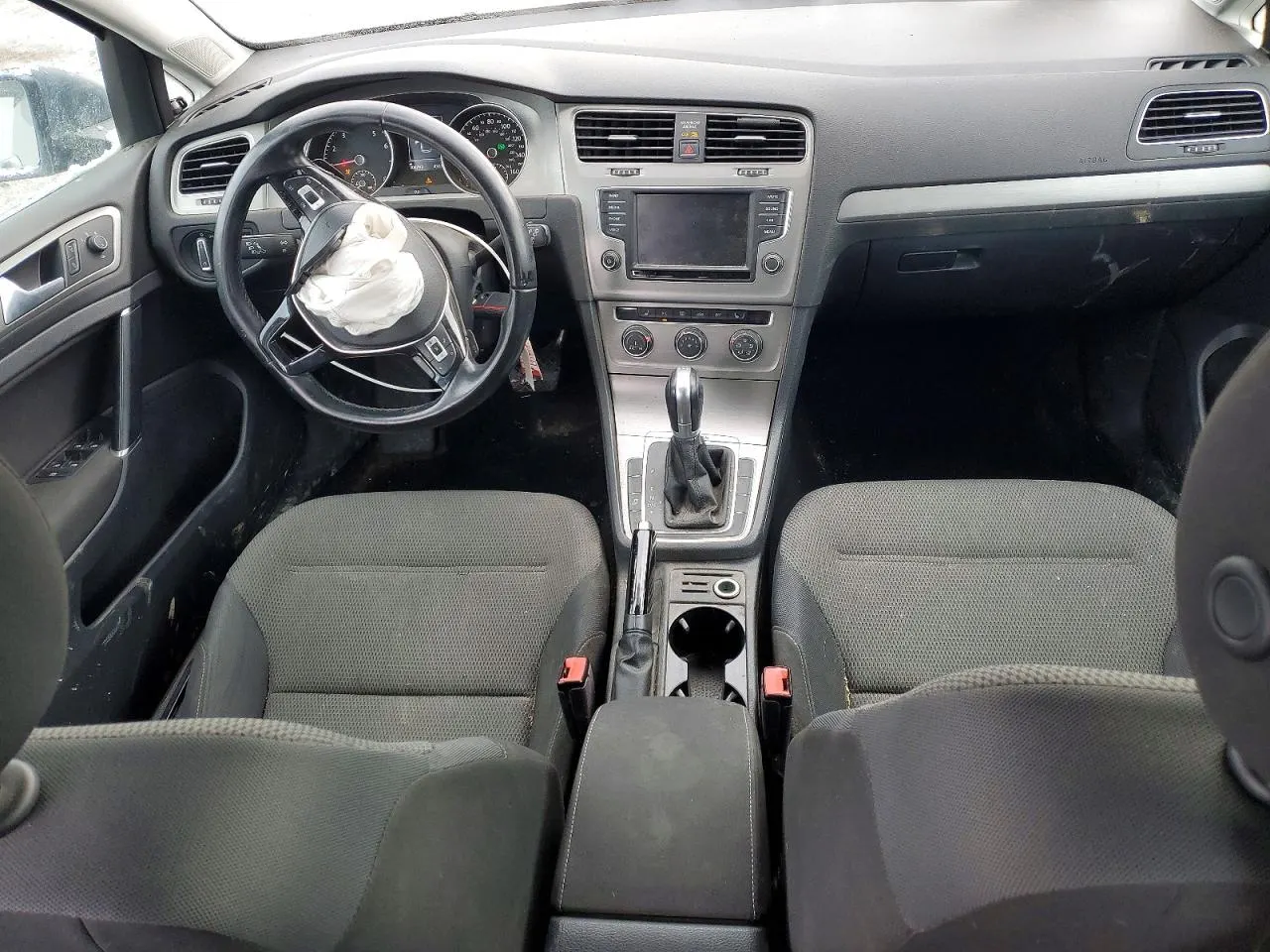 2017 Volkswagen Golf SportWagen S