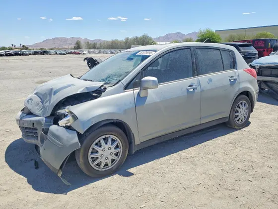 2007 Nissan Versa 1.8 SL