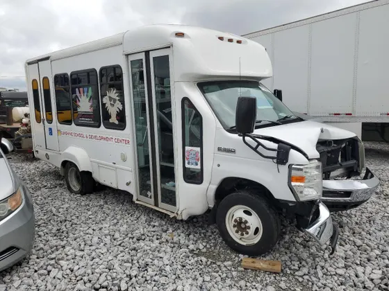 2016 Ford ECONOLINE CARGO E350 SUPER DUTY CUTAWAY VAN