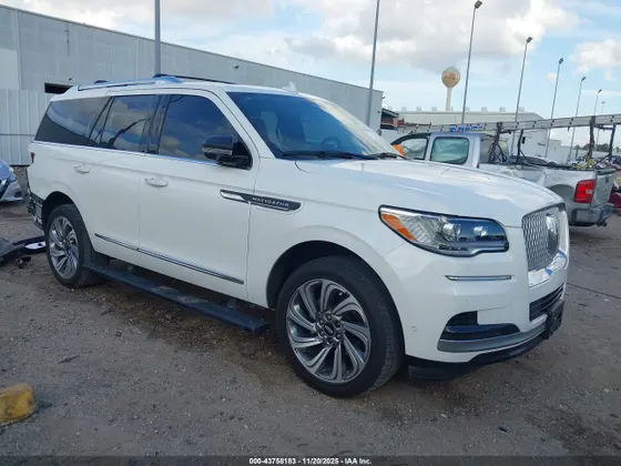 2023 Lincoln Navigator Reserve
