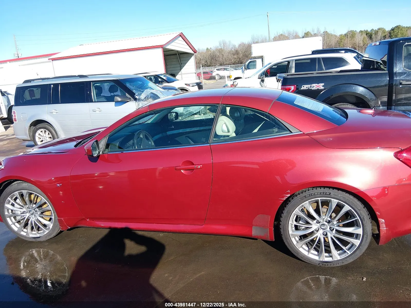 2014 INFINITI Q60 Convertible