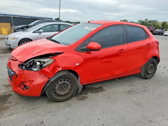 2013 Mazda Mazda2 Sport