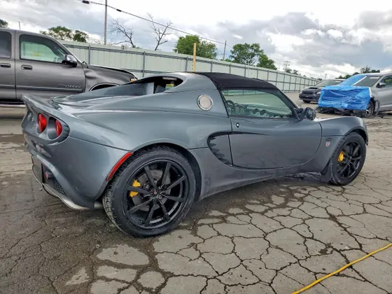 2005 Lotus Elise