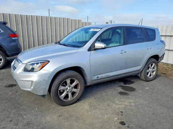 2014 Toyota RAV4 EV