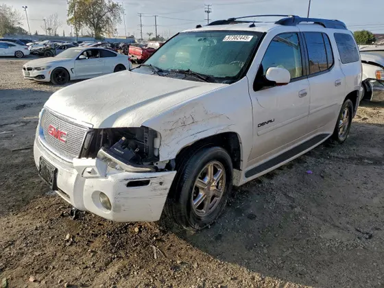 2005 GMC Envoy XL Denali