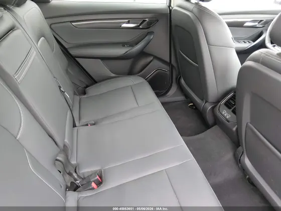 2024 VinFast VF 8 Eco