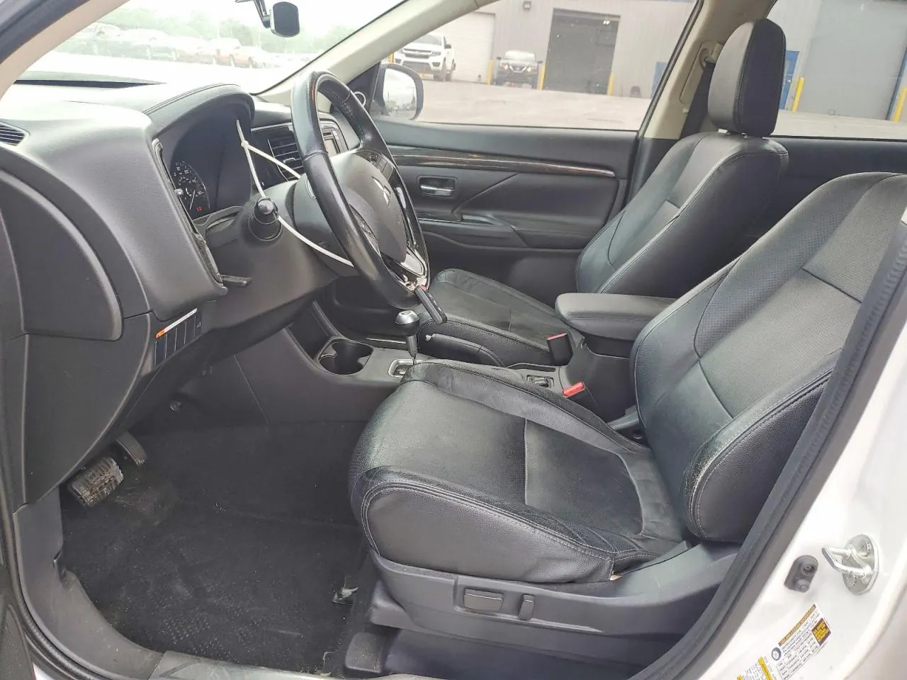 2016 Mitsubishi Outlander SE