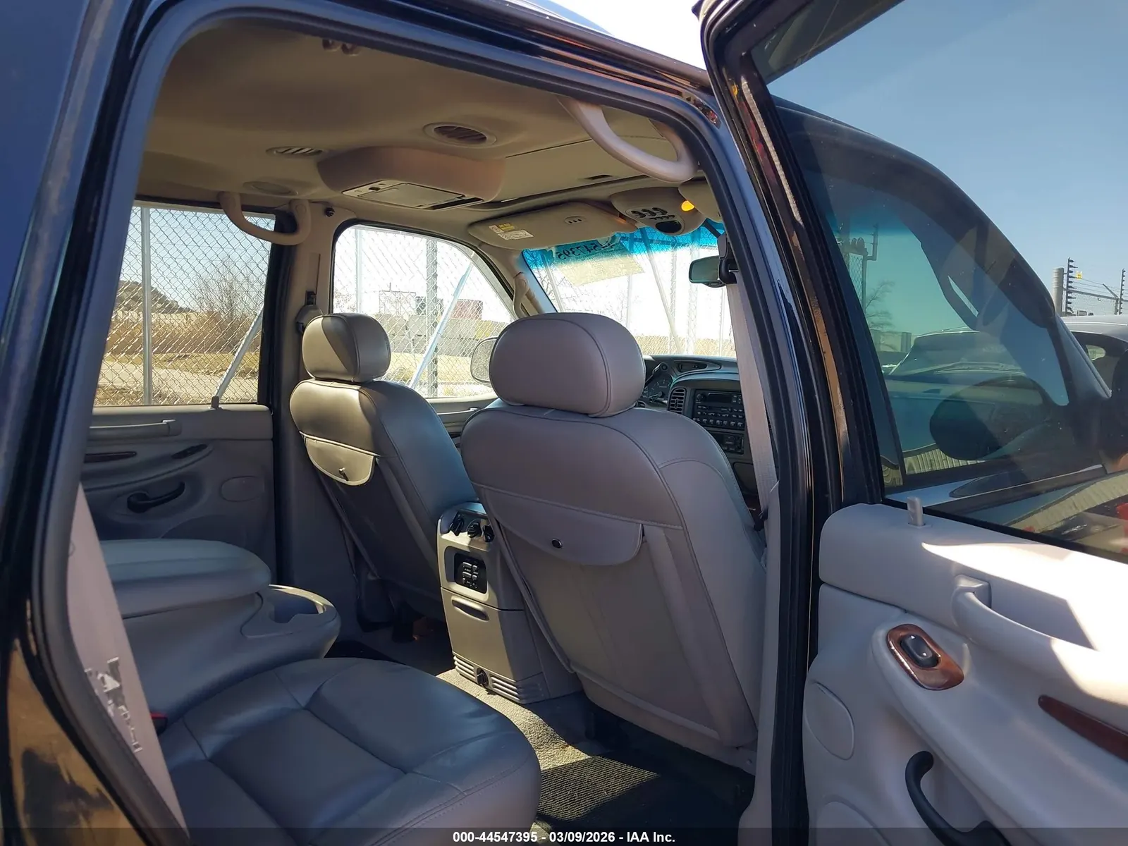 2002 Lincoln Navigator