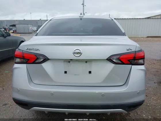 2021 Nissan Versa SV