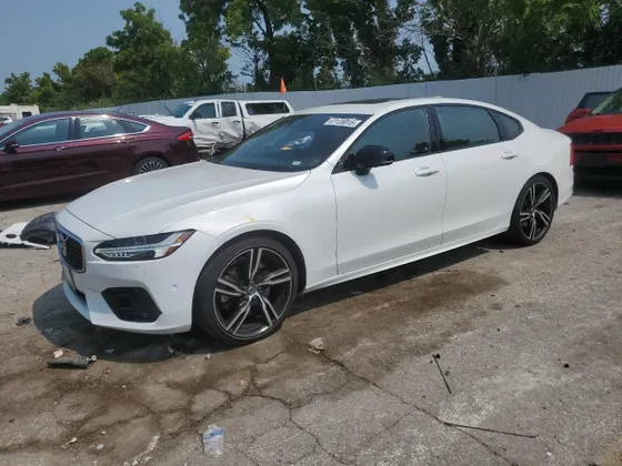 2020 Volvo S90 R-Design